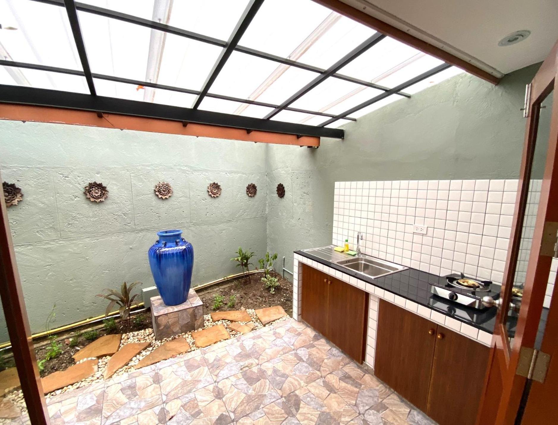 Baleeyan Residence Thalang Kültér fotó