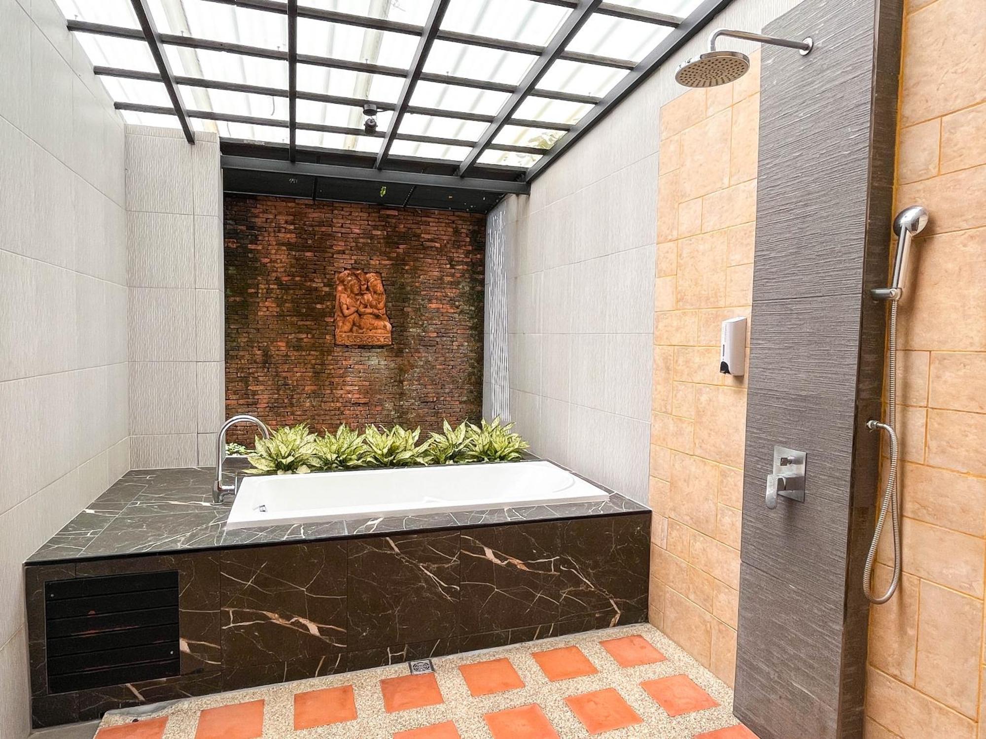 Baleeyan Residence Thalang Kültér fotó