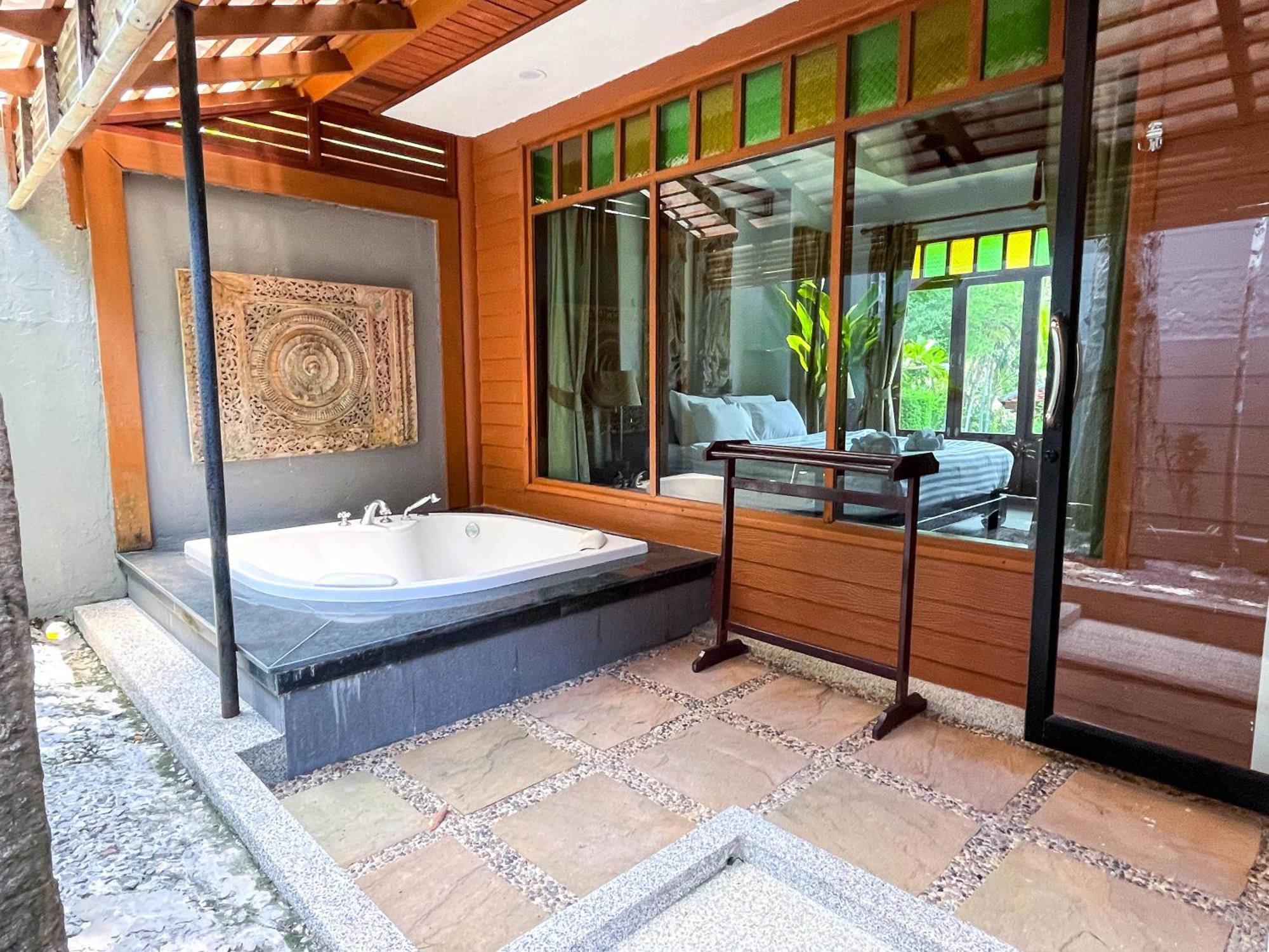 Baleeyan Residence Thalang Szoba fotó